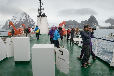 OTL25-18, Day 13, 20171228_SandraPetrowitz_Top_Deck_© Oceanwide Expeditions.jpg