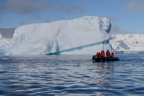 OTL26-18, Day 4 20180106_SandraPetrowitz_Zodiac_© Oceanwide Expeditions.jpg