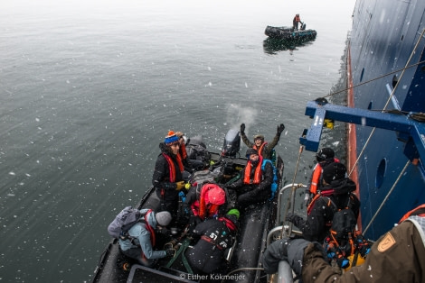 PLA25-17, 2018-01-01 Cuverville Island - Mountaineers - Esther Kokmeijer-11_© Oceanwide Expeditions.jpg