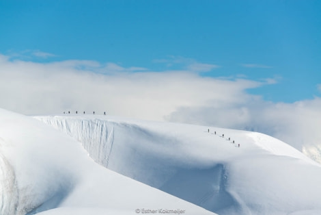 PLA25-17, 2018-01-05 Enterprise Bay - Mountaineers - Esther Kokmeijer-22_© Oceanwide Expeditions.jpg