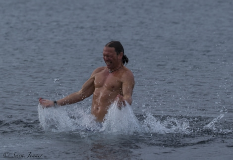 OTL28-18_POLAR PLUNGE 6 © Oceanwide Expeditions.jpg