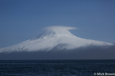 Approaching Mt. Beerenberg on Jan Mayen © Mick Brown - Oceanwide Expeditions