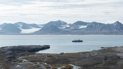 OTL11-18, DAY 2 Overlooking the bay-Oceanwide Expeditions.jpg