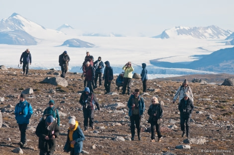 PLA13-18 Day02-07_Blomstrand_Walk_GerardBodineau-Oceanwide Expeditions.jpg