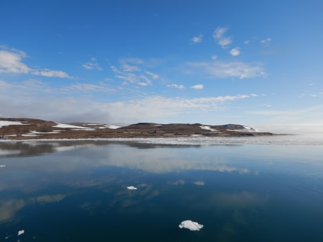 PLA16-18 Day 5 09 Sept Young Sund 5-Oceanwide Expeditions.jpg