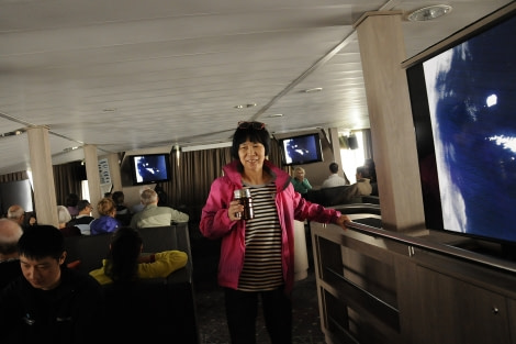 PLA23-18, 8 DEC, The drink befor the presentation -Oceanwide Expeditions.jpg