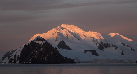 PLA30-19, DAY 9-19 MAR Sunrise - Oceanwide Expeditions.jpg