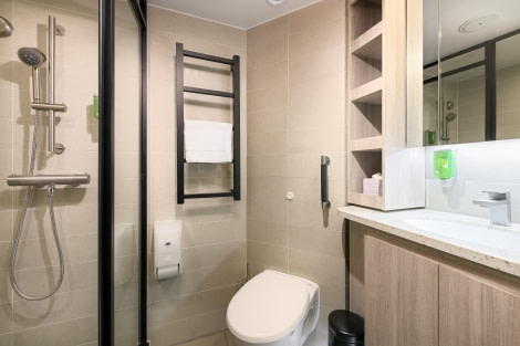 Hondius, Junior suite bathroom 01.jpg