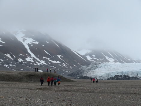 HDS05-19, DAY 07, MiriamVermeij-2706-Landingsite A - Oceanwide Expeditions.jpg