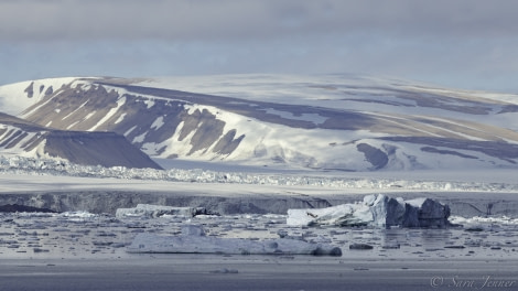 Svalbard, Glacier © Sara Jenner - Oceanwide Expeditions.jpg