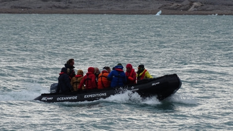 HDS06-19, DAY 04, zodiac cruise adam-meike - Oceanwide Expeditions.jpg