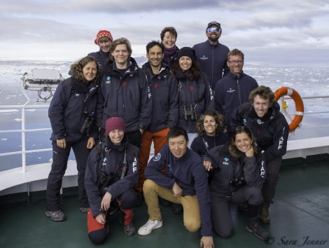 HDS07-19, DAY 08, Team photo 1 - Oceanwide Expeditions.jpg