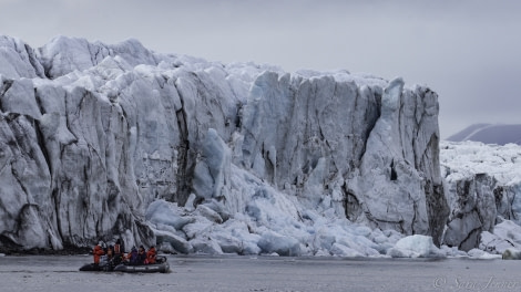 HDS08-19 DAY 08_Glacier 89 -Oceanwide Expeditions.jpg