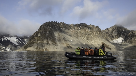 HDS11-19 DAY 09 Zodiac 2 -Oceanwide Expeditions.jpg