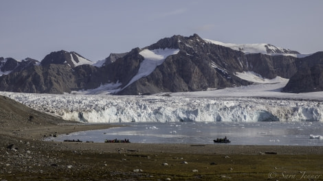 HDS11-19 DAY 02 Glacier -Oceanwide Expeditions.jpg