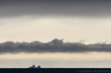 HDS15-19 Day 06 Day_6_Iceberg_SandraPetrowitz__DSC2020 -Oceanwide Expeditions.jpg