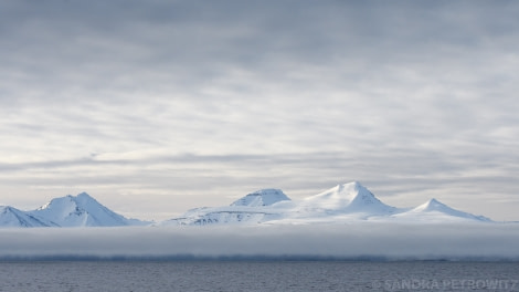 HDS15-19 Day 02 Day_2_GreenlandCoast_SandraPetrowitz__DSC1142 -Oceanwide Expeditions.jpg