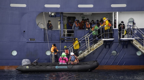 PLA23-19 Day 5 Gangway - Oceanwide Expeditions.jpg