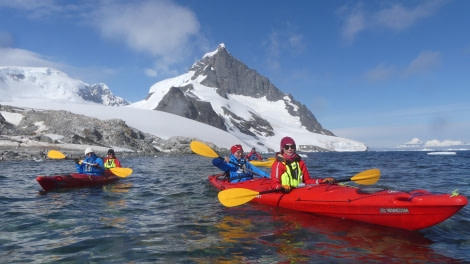 HDS26-19, KAYAK, ORNE ISLAND P1120056 - Oceanwide Expeditions.JPG