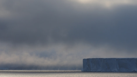 OTL27-20, 2020-01-27 (c) Christian Engelke P1271170 Bay of Whales -Oceanwide Expeditions.JPG