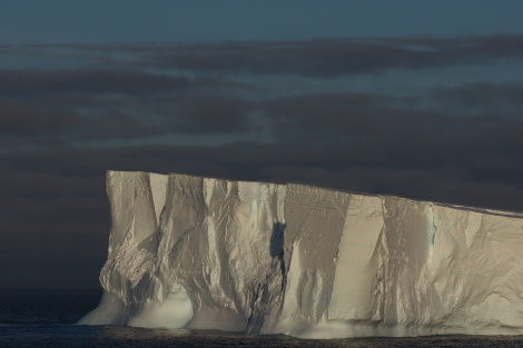 OTL27-20, 2020-01-22 (c) Christian Engelke P1230473 Amundsen Sea -Oceanwide Expeditions.JPG