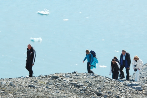 Svalbard hiking © Elke Lindner - Oceanwide Expeditions