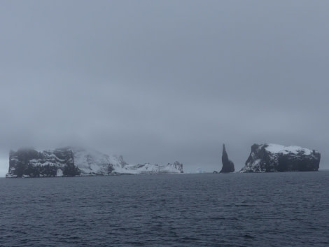 OTL28-20, 23 Feb, Sabrina Island, Balleny Islands, Antarctica, Victoria Salem - Oceanwide Expeditions.jpg