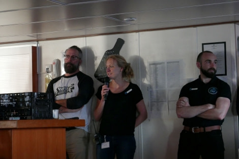 OTL28-20, 09 Mar, Lise van Turenhout speaking at recap, Victoria Salem - Oceanwide Expeditions.JPG