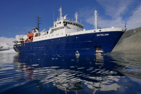 OTL28-20, 25 Feb, Ortelius in Robertson Bay, Victoria Salem - Oceanwide Expeditions.JPG