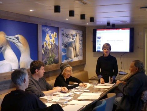 OTL28-20, 09 Mar, Dafila Scott's art workshop, Victoria Salem - Oceanwide Expeditions.jpg