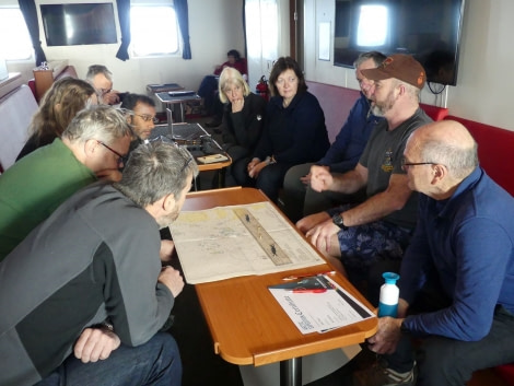 OTL28-20, 09 Mar, Darrel Day's navigation workshop, Victoria Salem - Oceanwide Expeditions.jpg