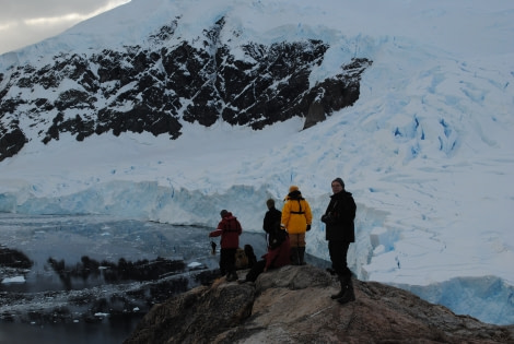 Antarctic hiking © Jamie Scherbeijn - Oceanwide Expeditions (2).jpg