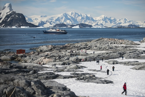 Antarctic hiking © Morten Skovgaard Photography - Oceanwide Expeditions (2).jpg