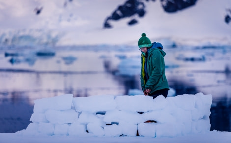 Camping, Antarctic Peninsula © Max Draeger - Oceanwide Expeditions (5).jpg