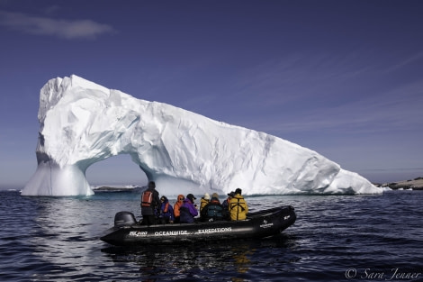 Zodiac cruising, Yalour Islands © Sara Jenner - Oceanwide Expeditions.jpg