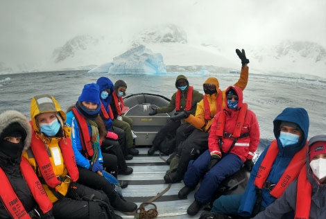 HDS23-21, Day 5, Zodiac cruising, Danco Island © Felicity Johnson - Oceanwide Expeditions.JPG