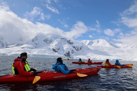 HDS23-21, Kayak pose pics 20 Dec © Keirron Tastagh - Oceanwide Expeditions.jpeg