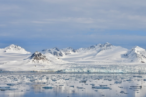 HDS01-22_Day 2 Lillierhookbreen - A. Crowder © Andrew Crowder - Oceanwide Expeditions.jpeg