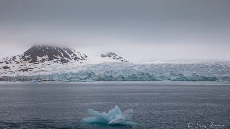 HDS02-22, Day 2, Lilliehookbreen © Sara Jenner - Oceanwide Expeditions.jpg