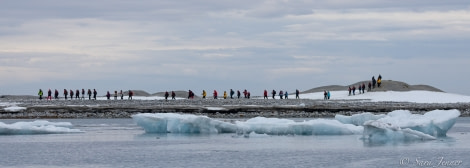 HDS02-22, Day 3, Gullybukta © Sara Jenner - Oceanwide Expeditions.jpg