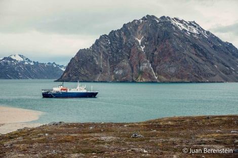 OTL05-22, Day 2 _Q9A3384 © Juan Martin Berenstein - Oceanwide Expeditions.jpg