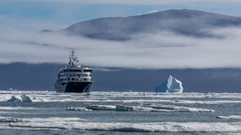 HDS10X22, Day 5, Kap Ovibus 7 © Sara Jenner - Oceanwide Expeditions.jpg