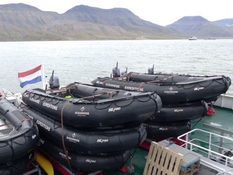 HDS10X22, Day 1 Zodiacs © Unknown photographer - Oceanwide Expeditions.JPG