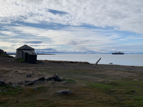 OTL11-22, Day 7, Kapp Lee hut - Hazel Pittwood © Hazel Pittwood - Oceanwide Expeditions.JPG