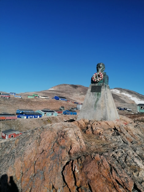 OTL13-22, Day 12, Mikkelsen Statue © Unknown Photographer - Oceanwide Expeditions.jpg