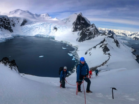 HDS25-23, Mountaineering 1 January 2023 Spigot 01 - Mal Haskins © Mal Haskins - Oceanwide Expeditions.jpg