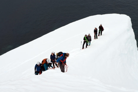 HDS25-23, Mountaineering 30 December 2022 12-30 JabatPeak (2) © Massimo Candolini - Oceanwide Expeditions.JPG