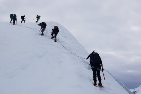 HDS25-23, Mountaineering 30 December 2022 Jabet 01 - Robin Beadle © Robin Beadle - Oceanwide Expeditions.jpg