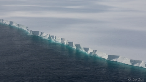 OTL27-23, Day 17, Ice shelf 9 © Sara Jenner - Oceanwide Expeditions.jpg