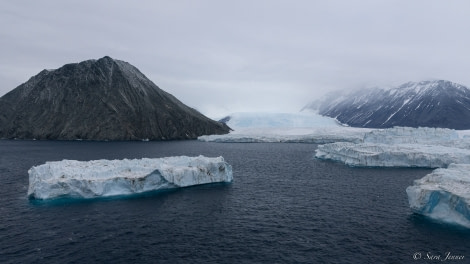 OTL28-23, Day 9, Scenic Flight rb 5 © Sara Jenner - Oceanwide Expeditions.jpg